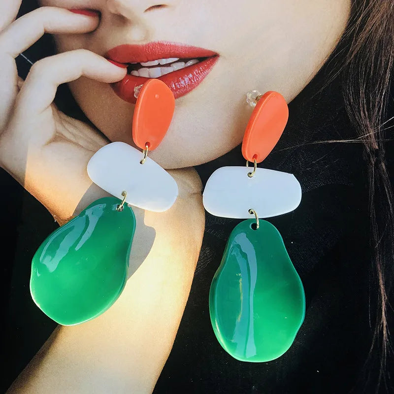 Nova moda verde laranja acrílico brincos para mulheres geométrica irregular oval resina longo balançar brincos jóias atacado