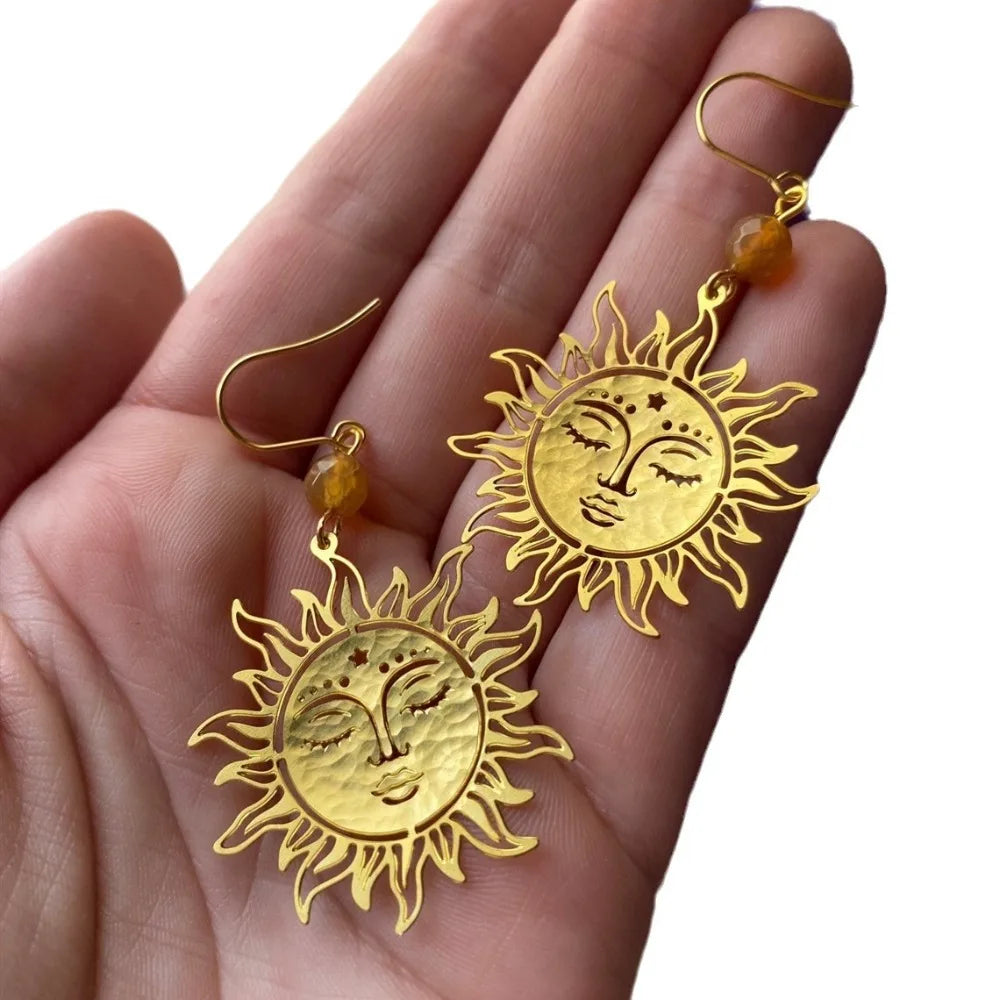 Bohemia retro cor de ouro irregular martelo textura metal sol rosto humano estrela balançar brincos para mulheres personalidade jóias presentes